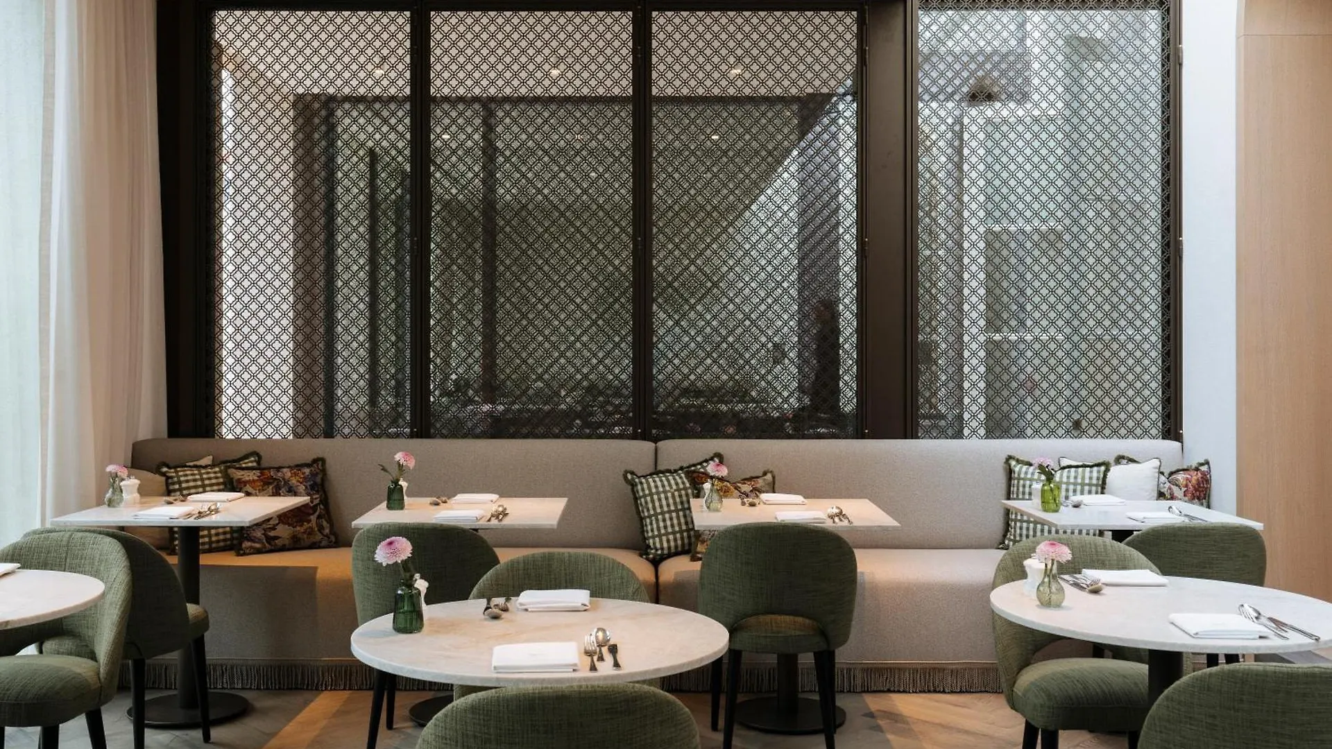 De Tuilerieen - Small Luxury Hotels Of The World Brujas