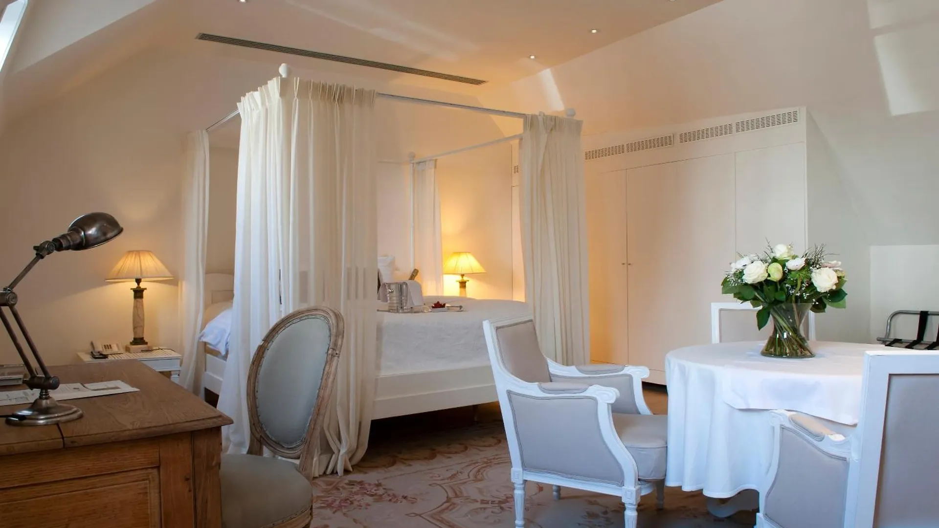 De Tuilerieen - Small Luxury Hotels Of The World Brujas